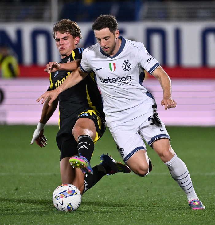 包含冲刺阶段体能课后,国际米兰战术微调备战意甲,气氛紧张,轮换策略成焦点的词条 包含冲刺阶段体能课后,国际米兰战术微调备战意甲,气氛紧张,轮换策略成焦点的词条