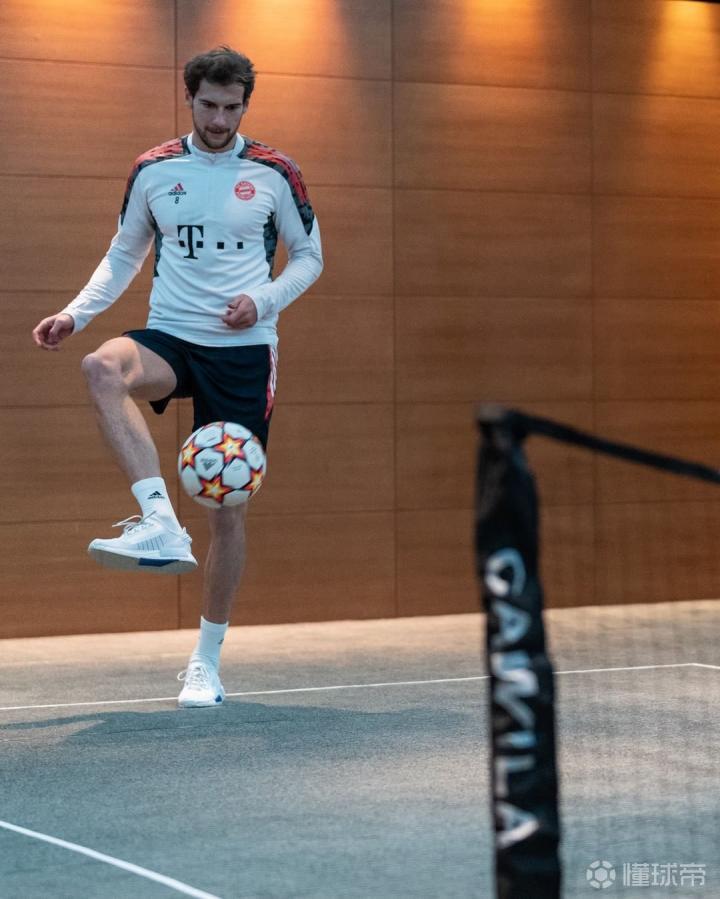 转会期体能课后，北京首钢队长鼓劲备战欧冠，悬念犹存，赛季目标并未改变的简单介绍