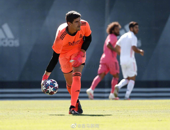 转会期体能课后，北京首钢队长鼓劲备战欧冠，悬念犹存，赛季目标并未改变的简单介绍